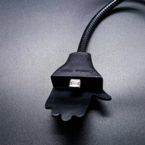 CABLE DE DATOS CON SOPORTE DE MANO V8