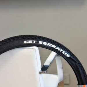 Cubierta CST CST Serratus 29x2.1