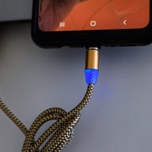 CABLE MAGNETICO RETRACTIL V8